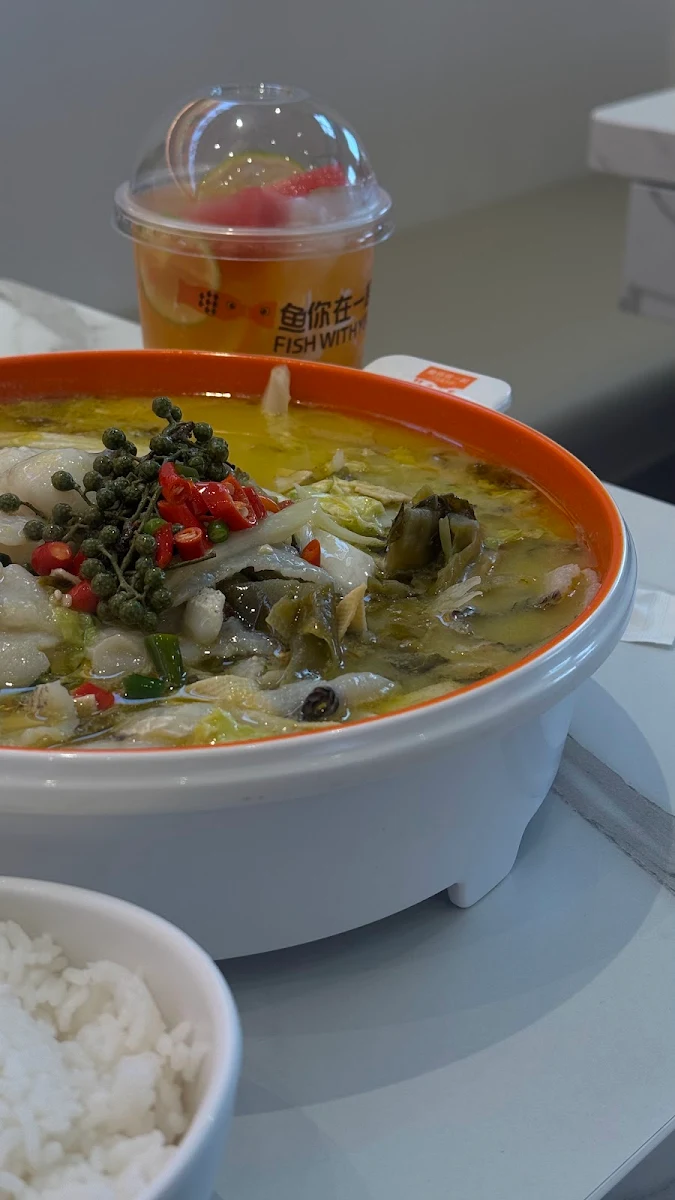 vinegarpepper golden fish soup 金汤酸菜鱼
